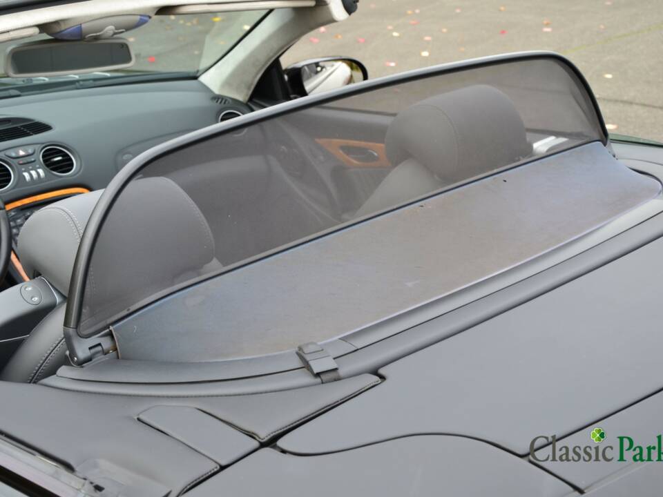 Immagine 40/50 di Mercedes-Benz SL 600 (2004)