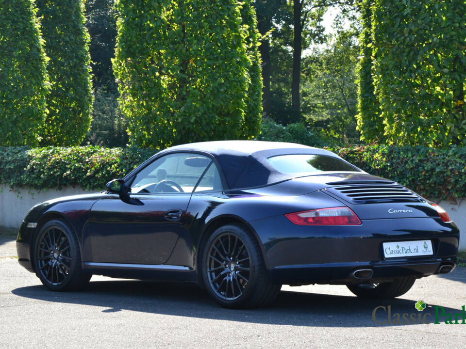 Afbeelding 7/50 van Porsche 911 Carrera (2006)