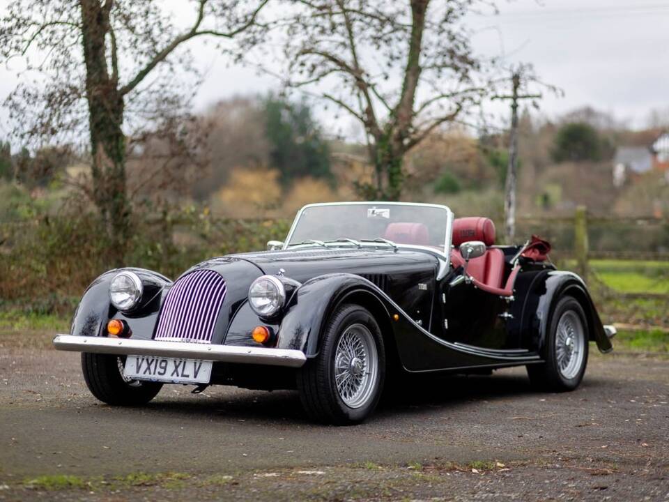 Imagen 2/12 de Morgan Plus 4 &quot;110 Works Edition&quot; (2019)