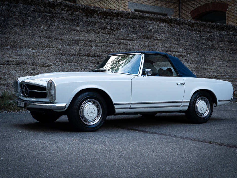 Image 3/15 of Mercedes-Benz 280 SL (1970)
