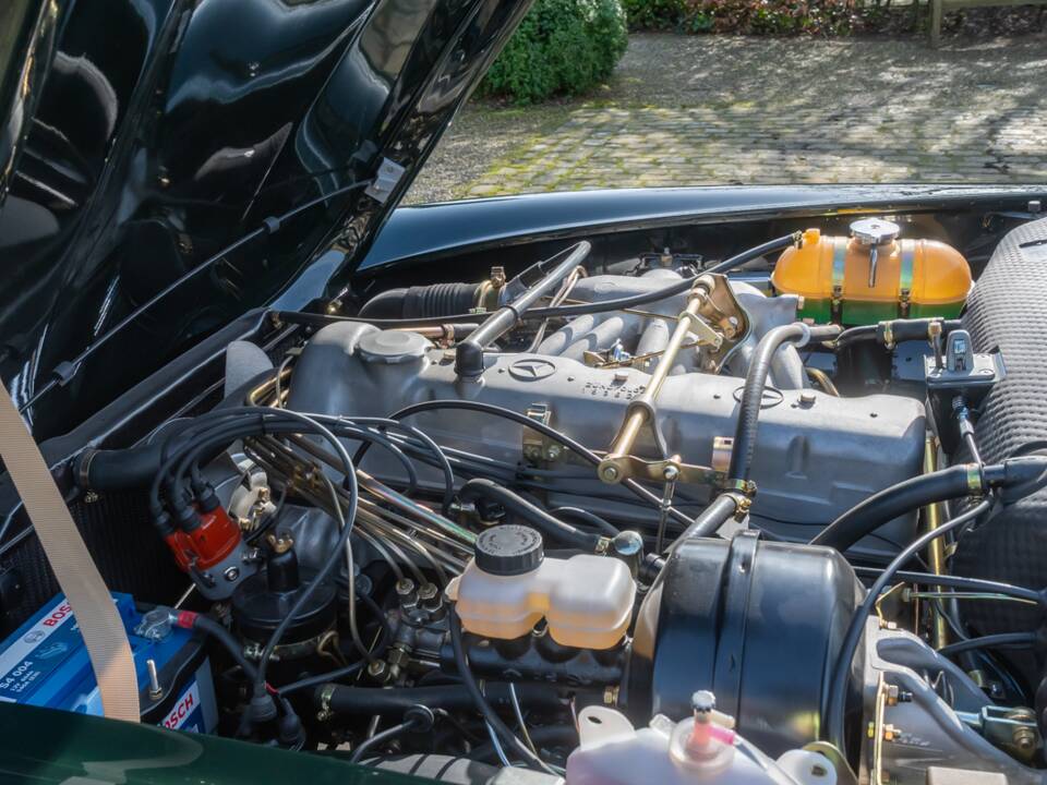 Image 30/30 de Mercedes-Benz 250 SL (1967)