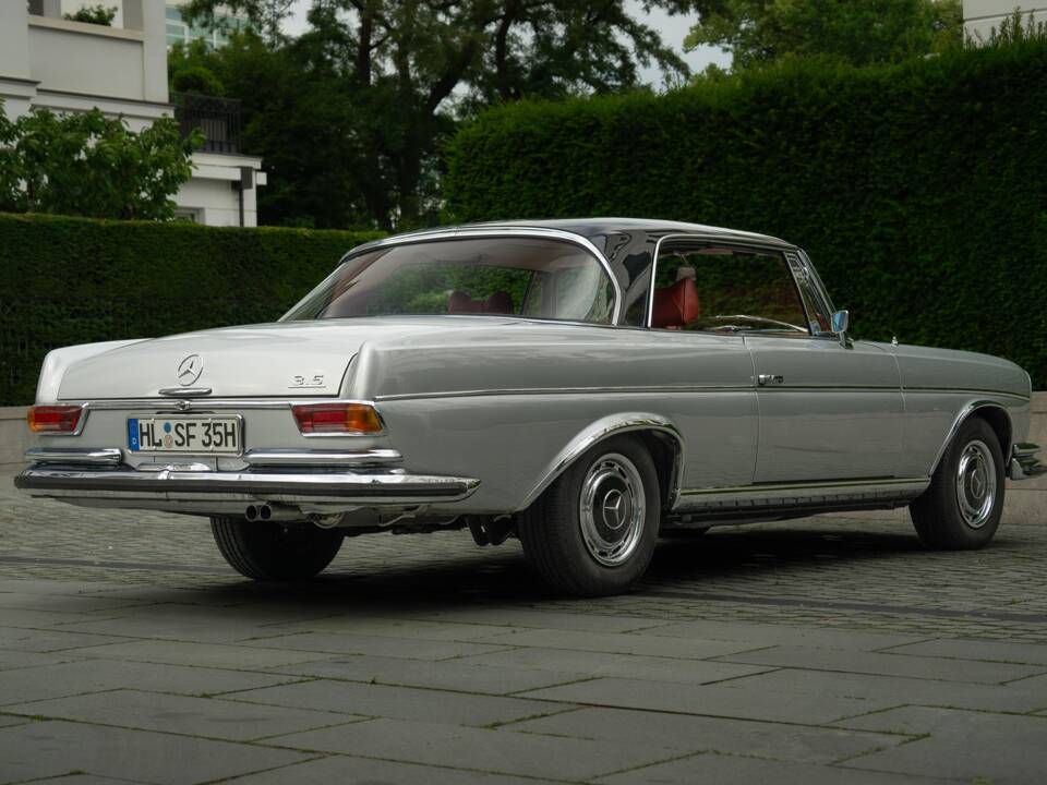 Image 20/95 of Mercedes-Benz 280 SE 3,5 (1970)