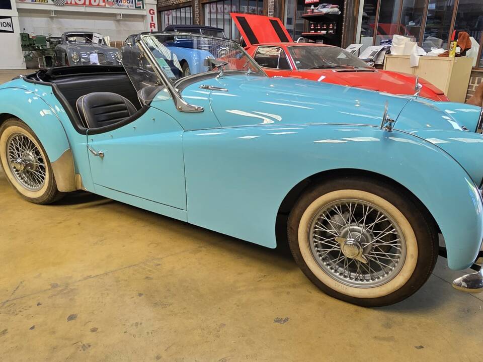 Image 26/50 of Triumph TR 3A (1959)