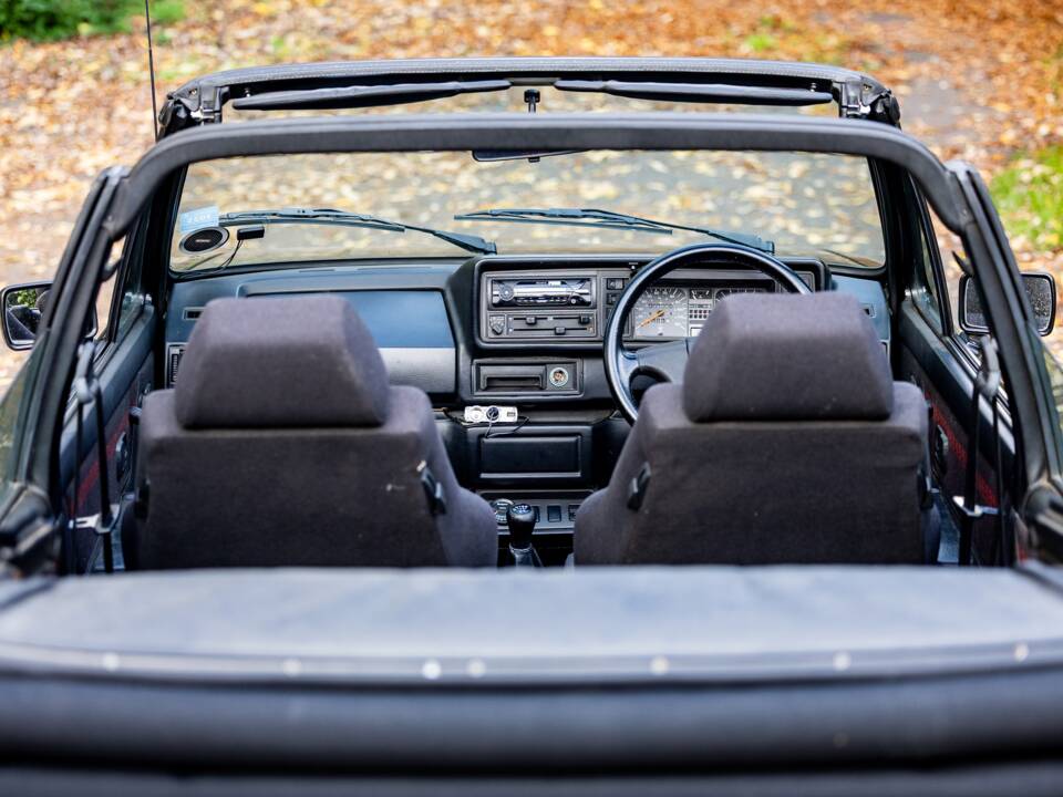 Afbeelding 42/46 van Volkswagen Golf I GTI 1.6 (1993)