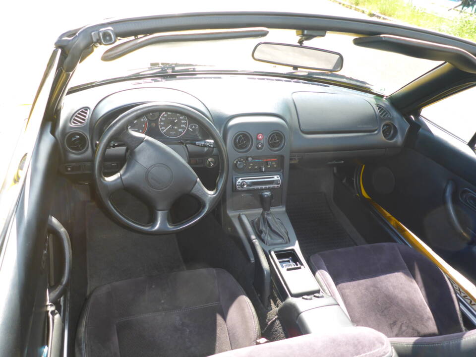 Immagine 20/56 di Mazda MX-5 1.6 (1995)