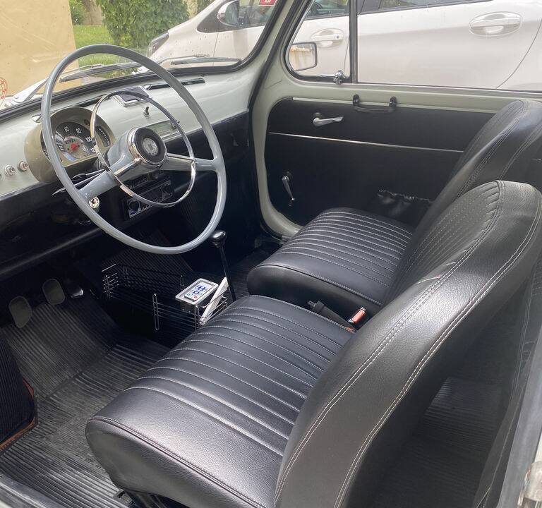 Image 2/8 of SEAT 600 E (1972)