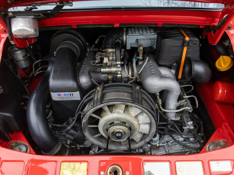 Bild 49/50 von Porsche 911 Carrera 3.2 (1988)