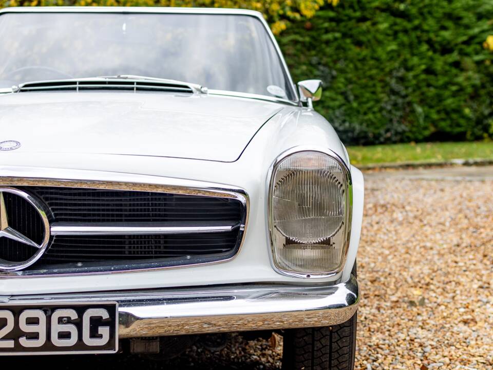 Image 9/50 of Mercedes-Benz 280 SL (1968)