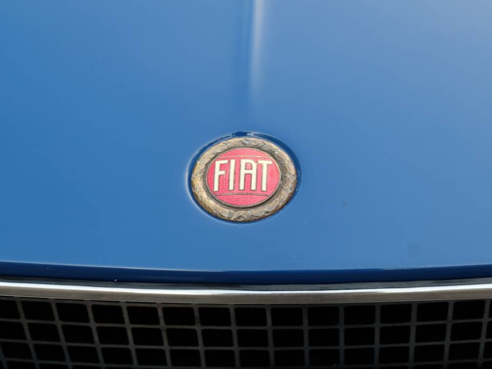 Immagine 34/45 di FIAT Dino 2400 Coupe (1971)