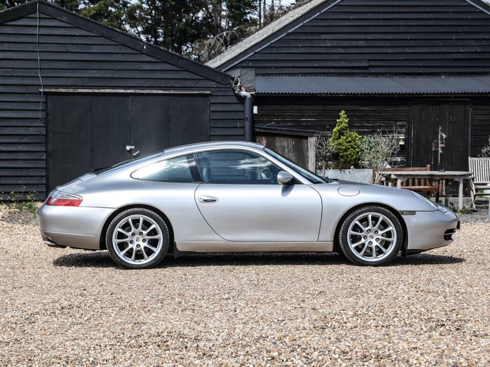Bild 2/38 von Porsche 911 Carrera (1998)