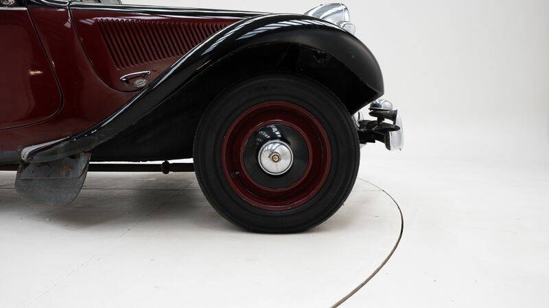 Imagen 10/15 de Citroën Traction Avant 11 BL (1952)