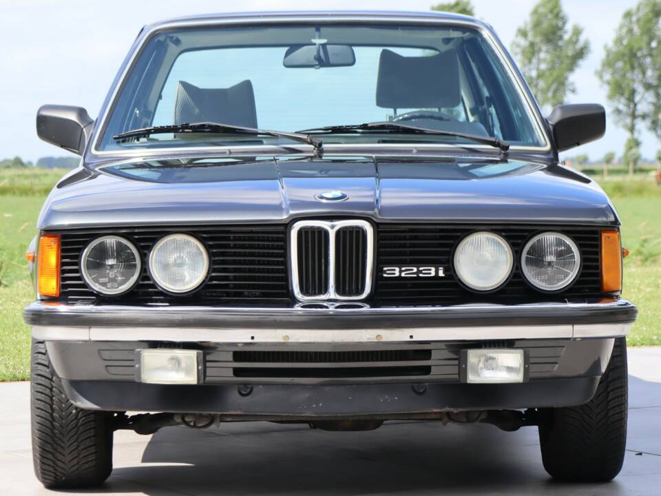 Image 26/50 of BMW 323i (1980)