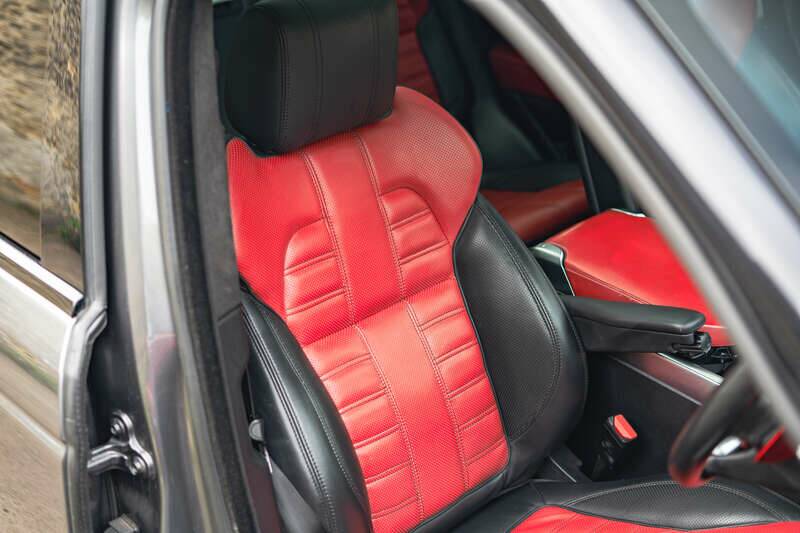Afbeelding 48/50 van Land Rover Range Rover Sport V8 Supercharged (2014)