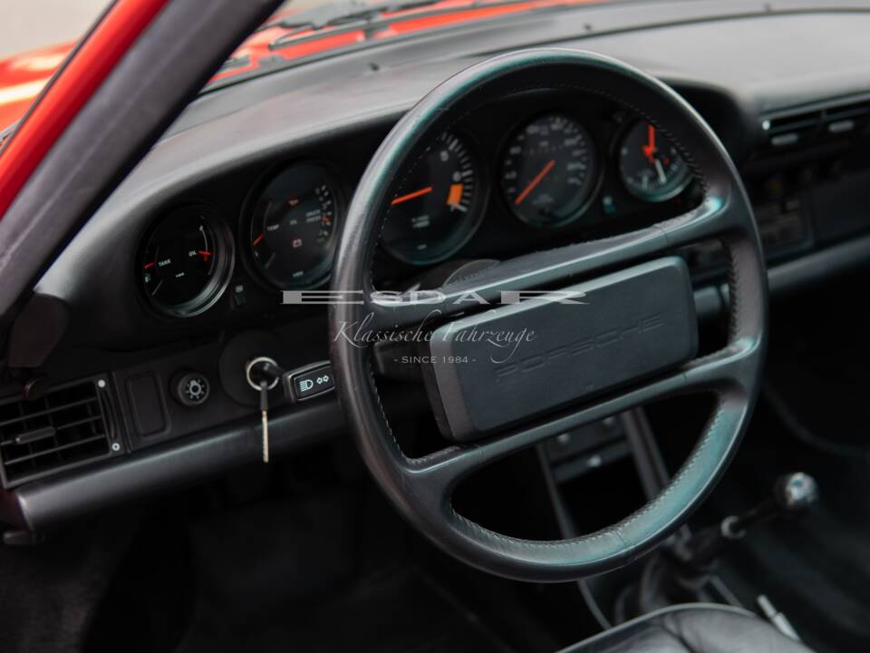 Bild 20/31 von Porsche 911 Carrera 3.2 (1988)