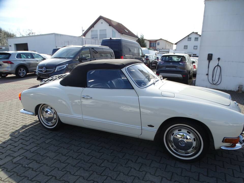Image 20/26 de Volkswagen Karmann Ghia 1600 (1971)