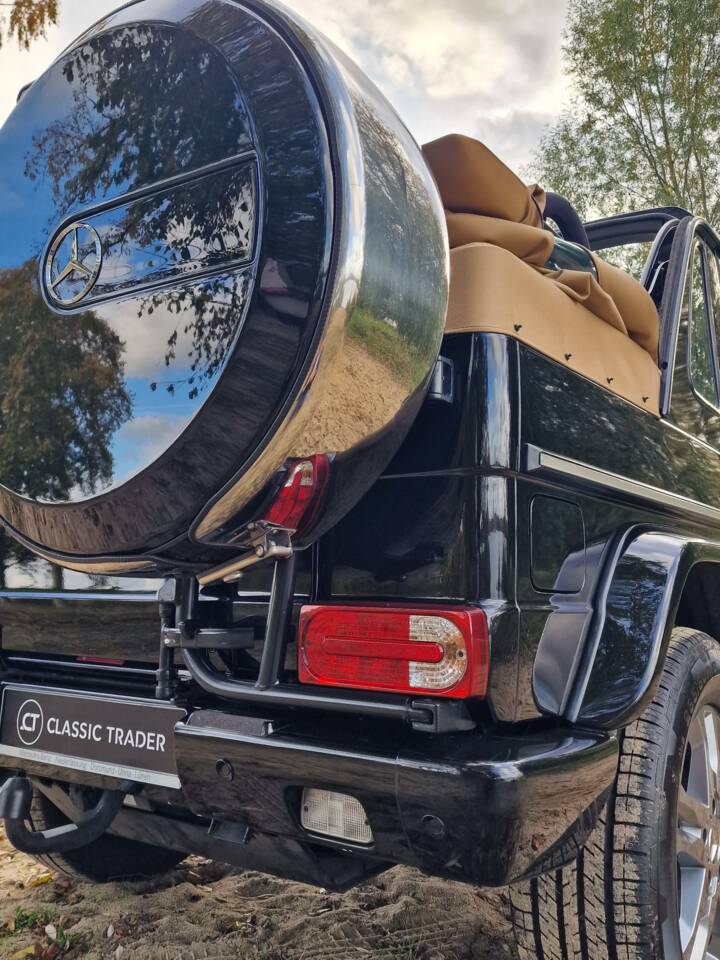 Immagine 14/92 di Mercedes-Benz G 500 Final Edition 200 (2013)