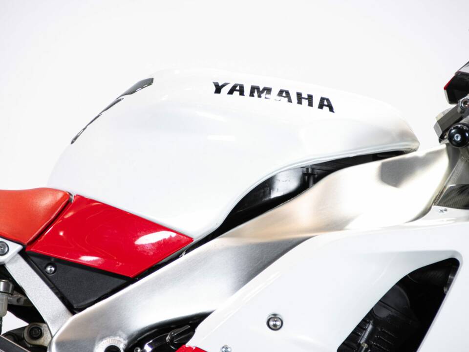 Bild 31/50 von Yamaha YZF 1000 R1 (1998)