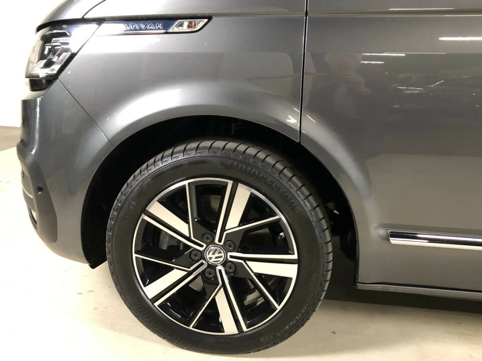Bild 15/32 von Volkswagen T6.1 Multivan 2.0 TDI 4Motion (2023)