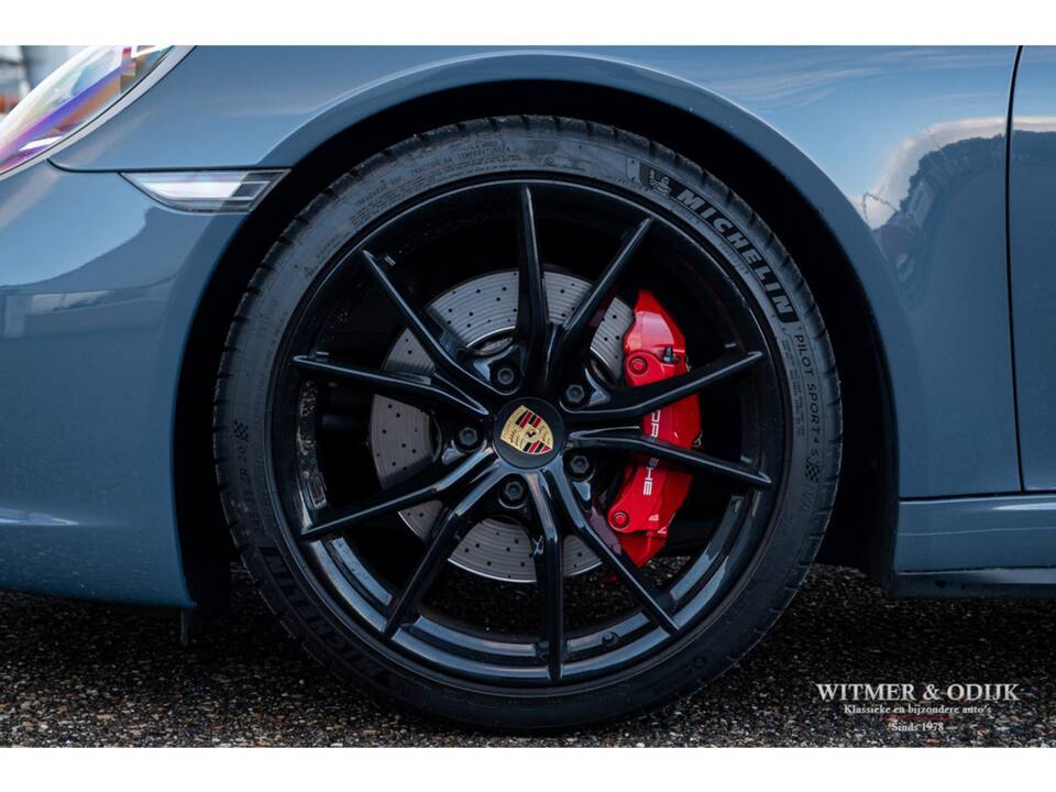 Bild 33/36 von Porsche 911 Carrera 4S (2017)