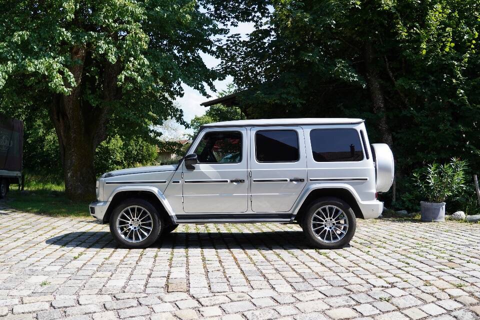 Image 4/16 de Mercedes-Benz G 500 (LWB) (2020)