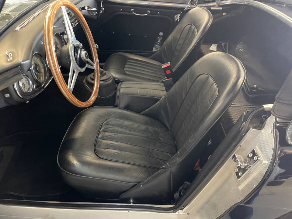 Immagine 12/16 di Austin-Healey 3000 Mk II (BN7) (1962)