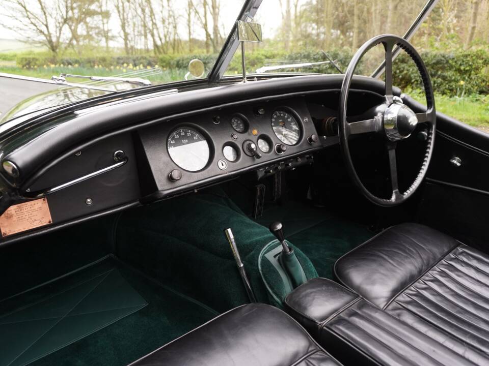 Afbeelding 11/17 van Jaguar XK 120 OTS (1954)