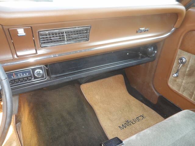 Image 14/22 of Ford Maverick 170 (1972)