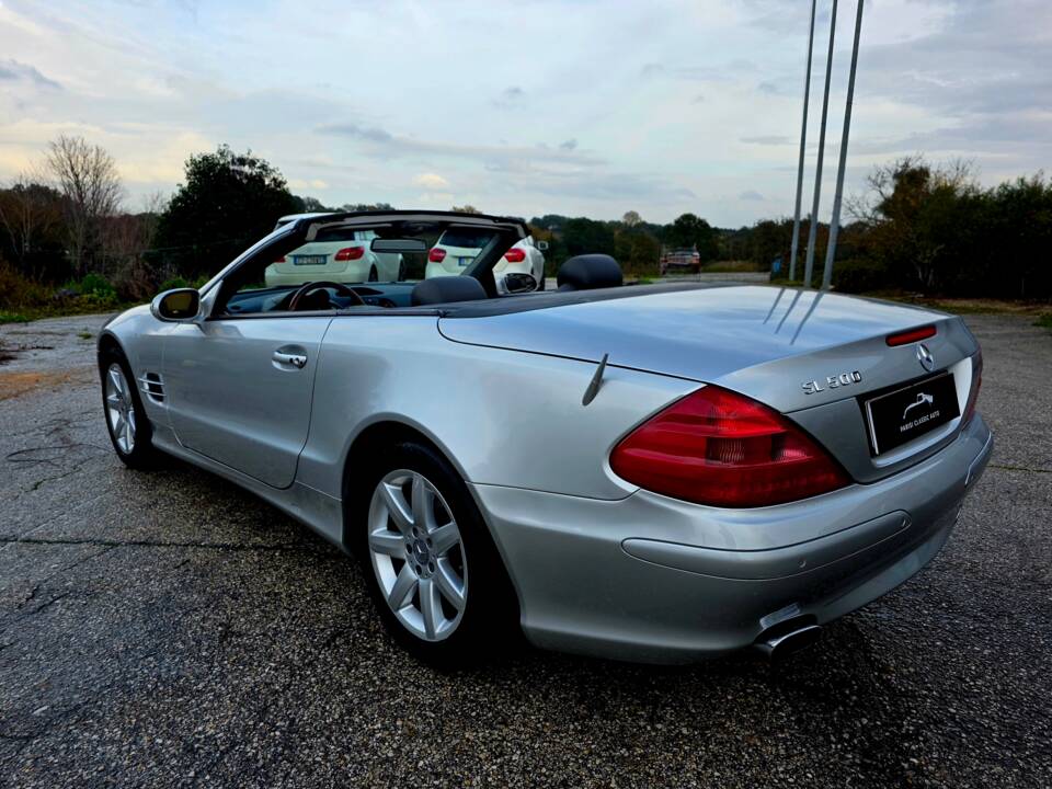 Image 7/39 of Mercedes-Benz SL 500 (2001)