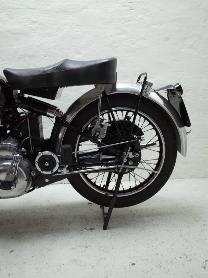 Image 23/24 of Vincent Rapide C (1949)