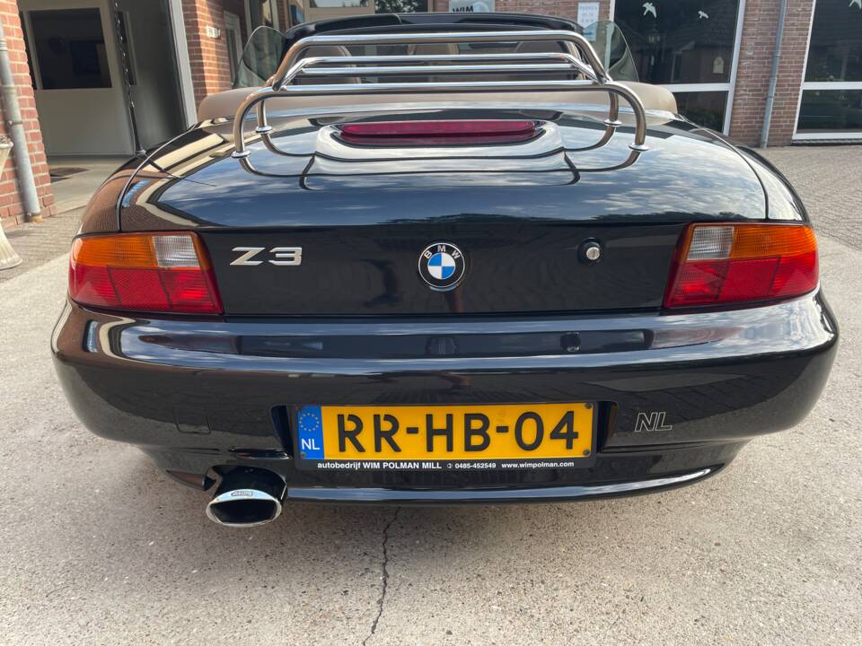 Image 14/24 of BMW Z3 1.9 (1997)