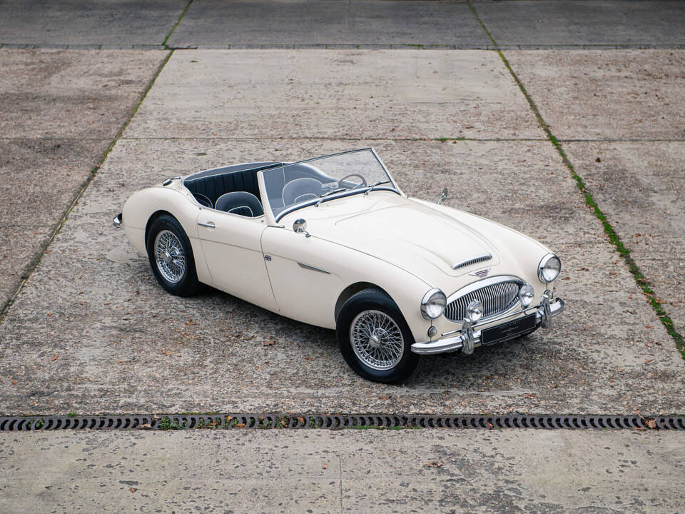 Image 1/35 of Austin-Healey 3000 Mk II (BT7) (1962)