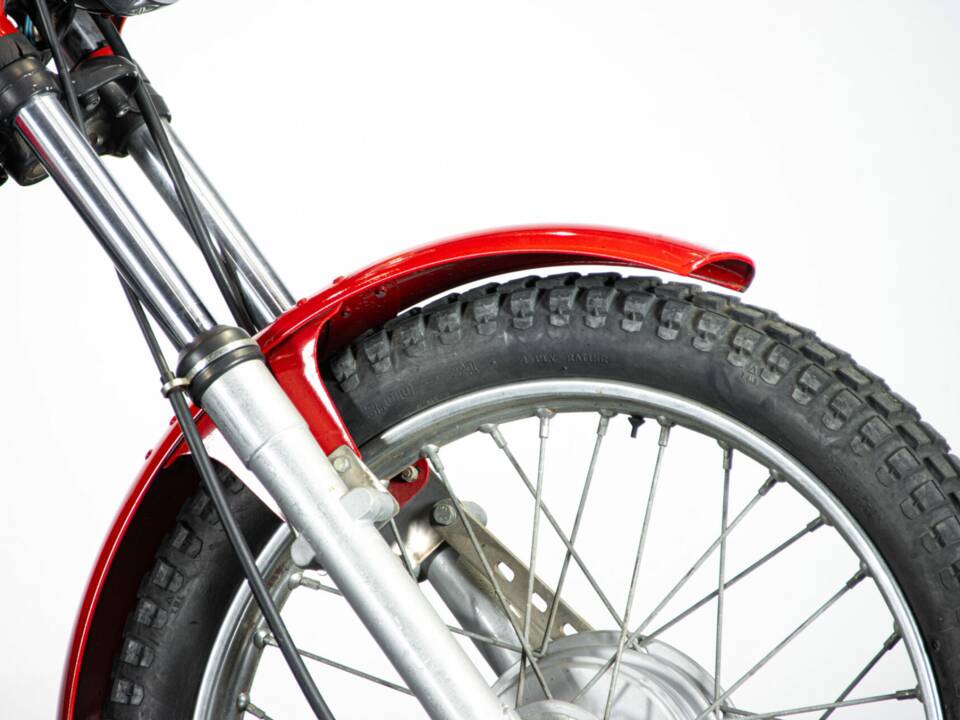 Bild 28/50 von Cagiva SX 350 (1980)