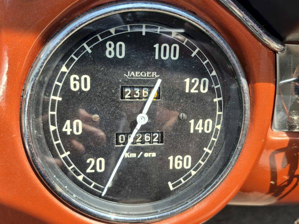 Image 38/71 of Cisitalia Spyder Riviera 850 Scorpione (1960)