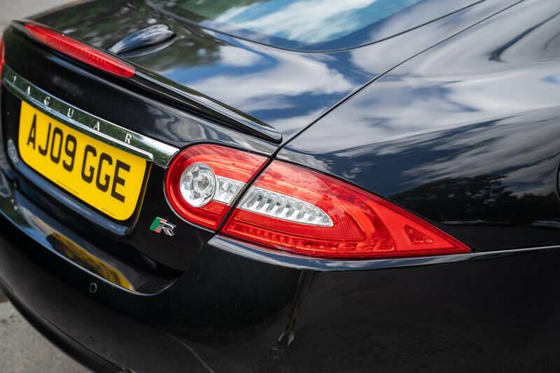 Afbeelding 21/37 van Jaguar XKR (2009)