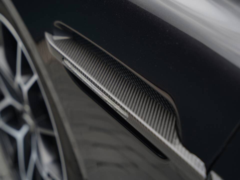 Image 44/50 of Aston Martin Rapide AMR (2019)