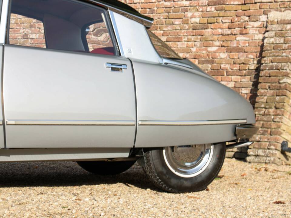 Bild 26/50 von Citroën DS 20 (1974)