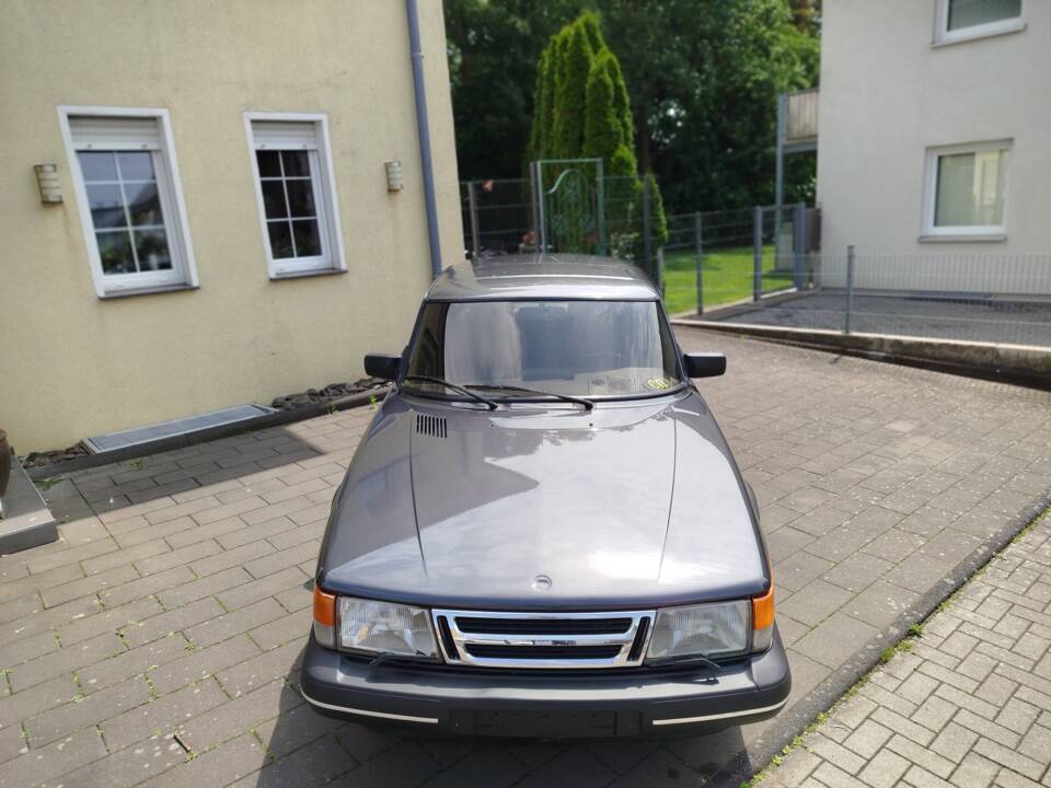 Image 4/51 of Saab 900 Turbo (1991)