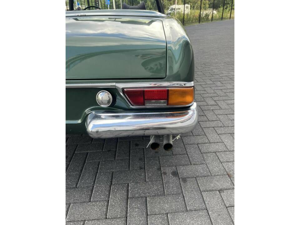 Image 17/50 of Mercedes-Benz 280 SL (1968)