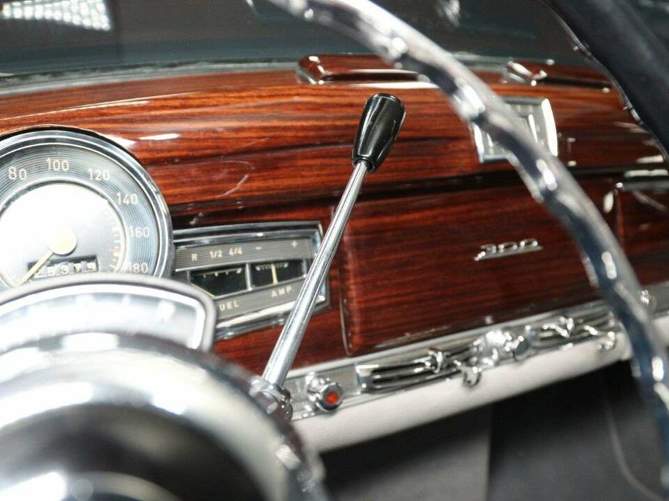 Image 22/50 de Mercedes-Benz 300 d (1958)