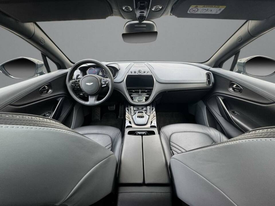 Image 7/13 de Aston Martin DBX 4.0 V8 (2021)
