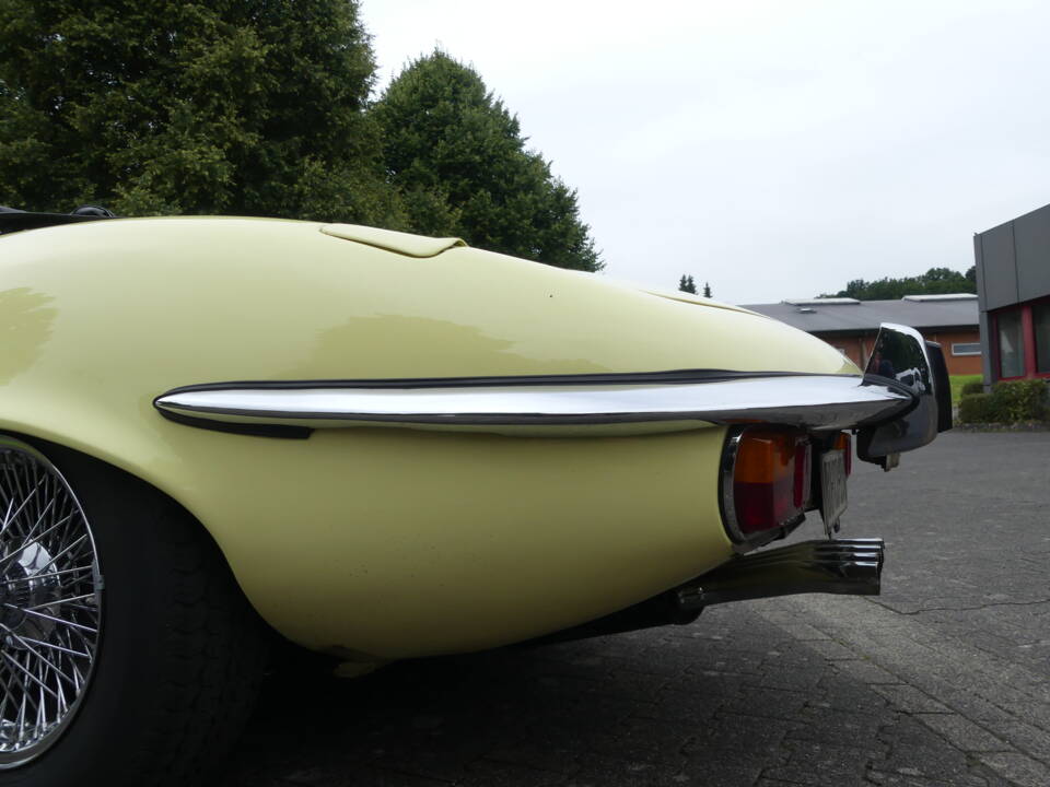 Bild 21/59 von Jaguar E-Type V12 (1972)
