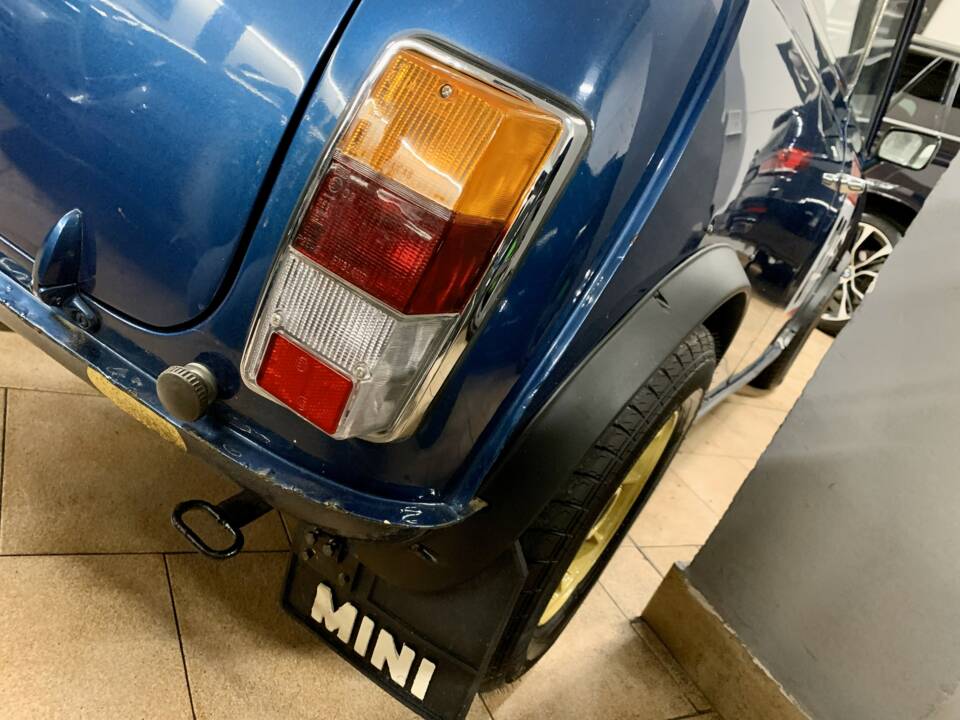 Image 10/11 of Mini 1275 GT (1971)