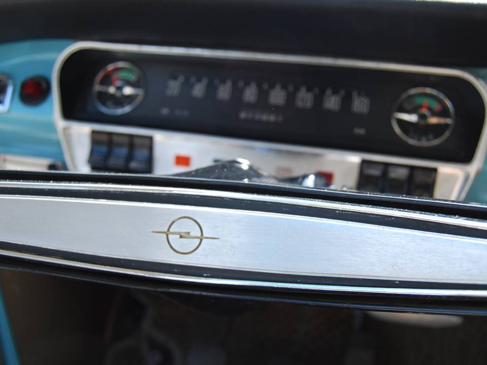 Afbeelding 17/36 van Opel Rekord 1700S (1966)