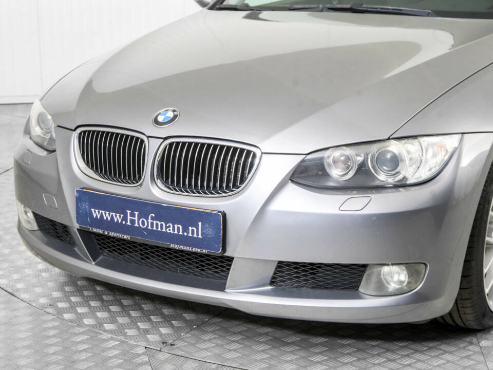 Imagen 18/50 de BMW 325i (2007)