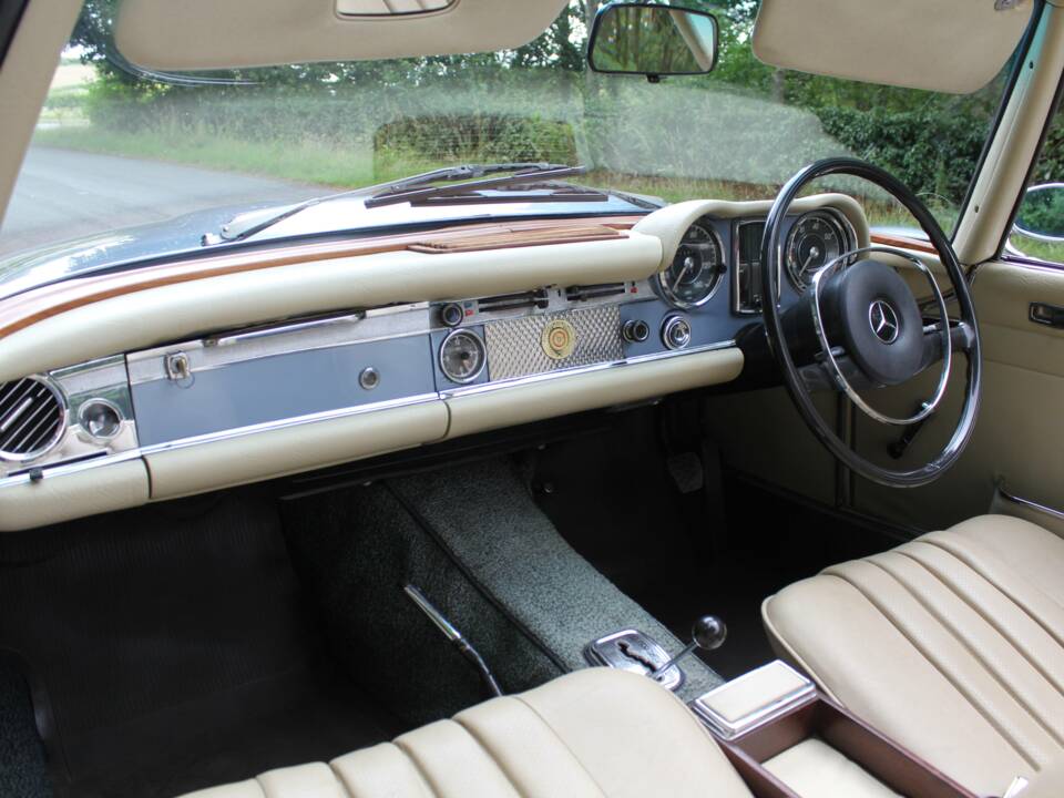 Imagen 10/13 de Mercedes-Benz 280 SL (1968)
