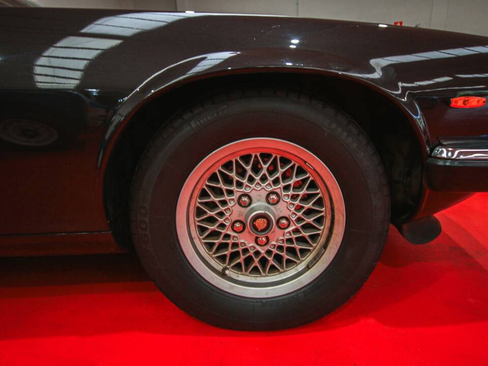 Image 16/16 of Jaguar XJ-S 3.6 (1988)