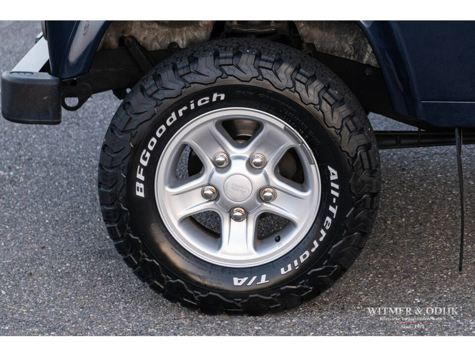 Image 16/25 de Land Rover Defender 90 (1996)