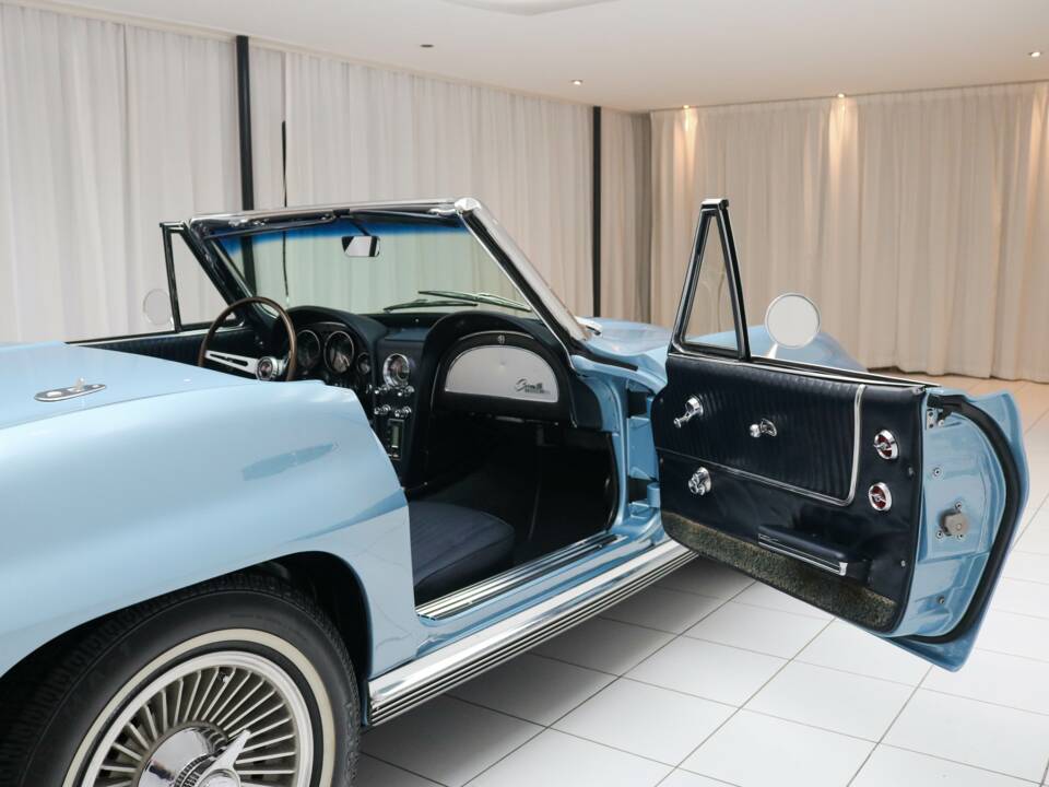 Afbeelding 9/15 van Chevrolet Corvette Sting Ray Convertible (1964)