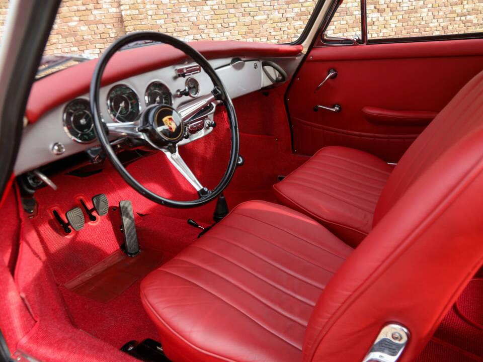 Image 30/50 de Porsche 356 C 1600 (1964)