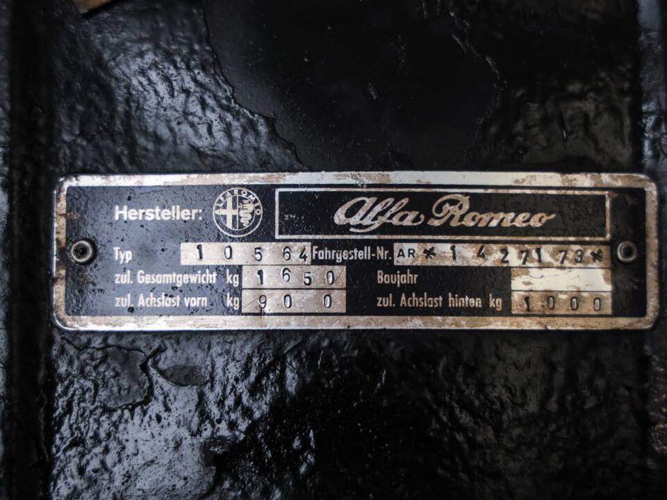 Image 17/64 of Alfa Romeo Montreal (1972)